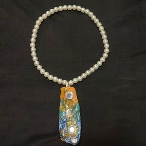 Orange, Green, Blue, & Brown Charm & Stretchy White Faux Pearl Chocker Necklace